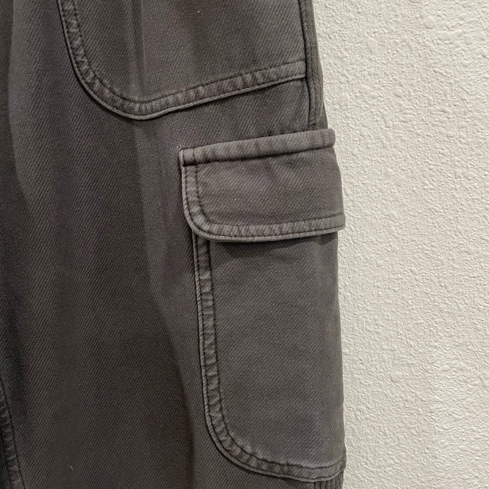 Athleta Farallon Cargo Crop Pants in Cypress Green Size 4 - Picture 5 of 9